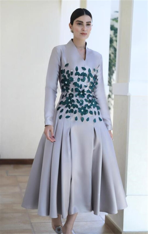 Jiayigong gaun acara Bespoke Satin bunga manik-manik A-line leher V malam Formal gaya Modern sederhana