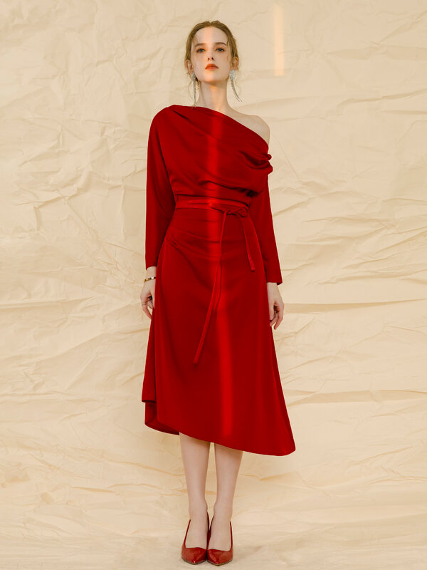 red slanted shoulder temperament dress design sense long-sleeved satin dress high-end banquet long skirt women