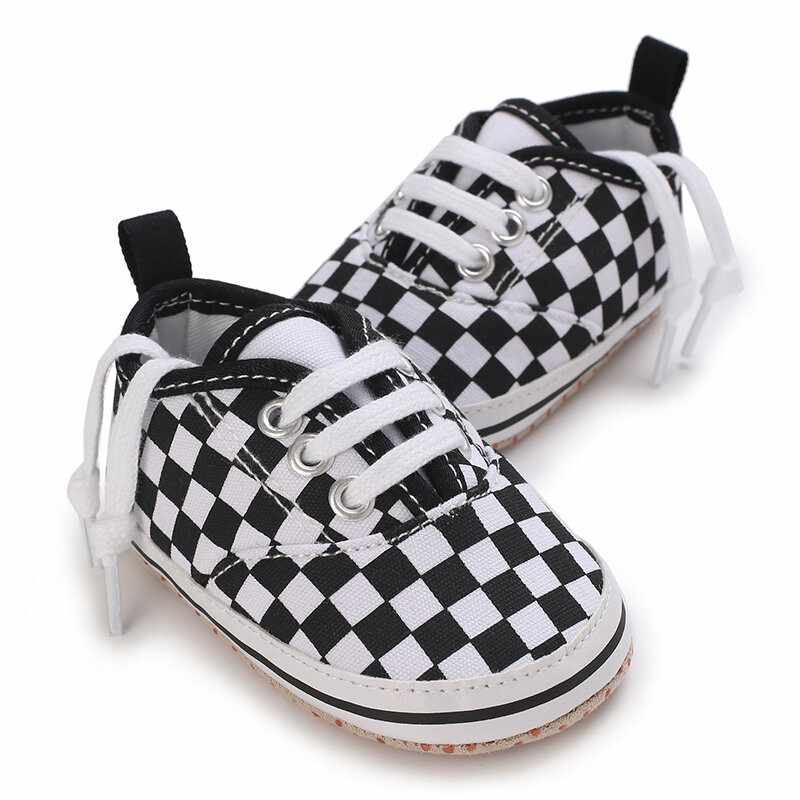 Новинка 2024, Детские холщовые кроссовки, нескользящая Мягкая клетчатая обувь для маленьких мальчиков и девочек, обувь для новорожденных, обувь для первых шагов, женская повседневная обувь