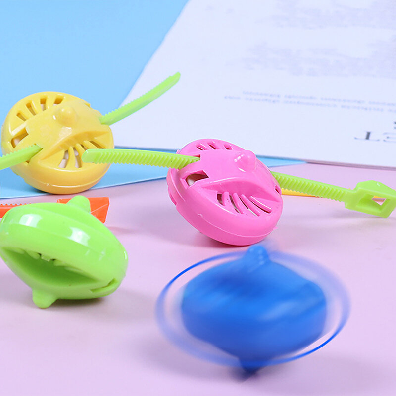 Plástico rotação Top brinquedo para crianças, Régua dos desenhos animados, Top colorido, ejeção giroscópio, brinquedos clássicos