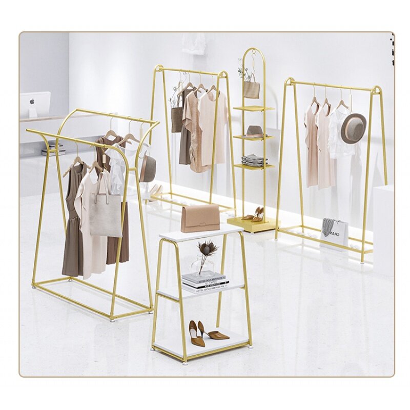 Benutzer definierte, Boutique Wand montage Set Kleider ständer zeigen goldene Schiene Kleider ständer
