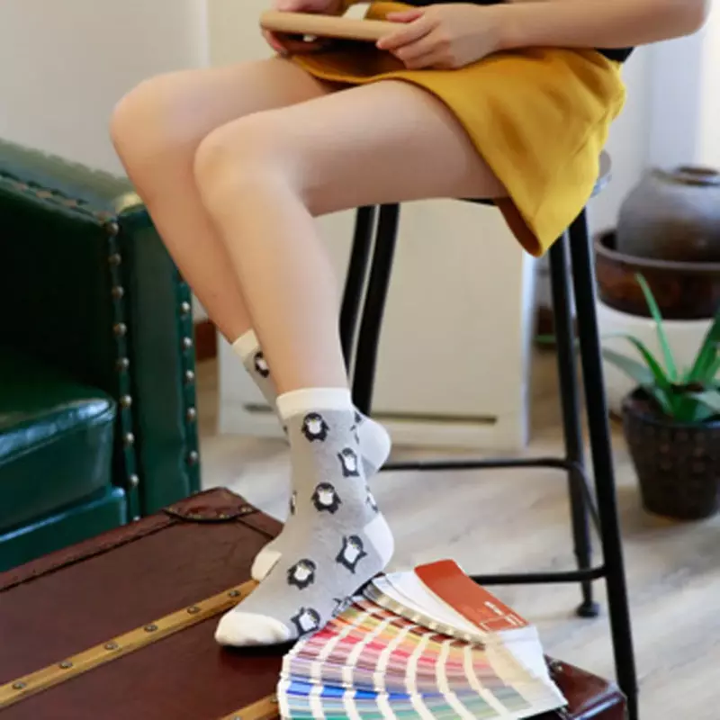 Women Cartoon Penguin Socks Women Funny Kawaii Crew Sock Casual Colorful Gift Short Socks Cute Feminine Sock