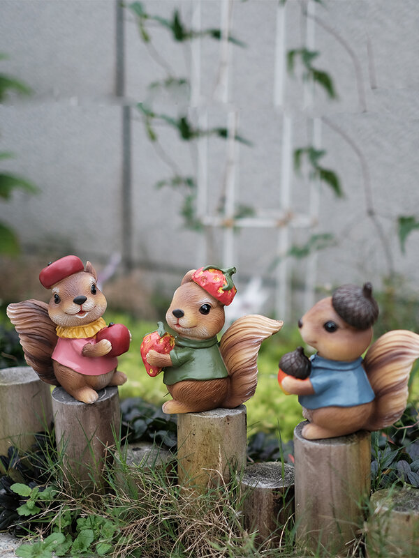 Resin Squirrel Garden Decoration Home Outdoor Accessories Simulated Animal Ornaments Fairy Garden Miniatures Desktop Decor