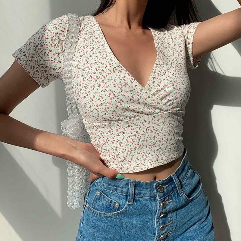 Retro Style Shirt Slim Fit Shirt Retro Slim Fit V Neck Short Sleeve Women's Summer Top with Small Flower Print Soft for Lady
