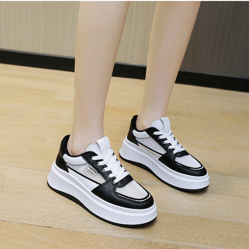 New women's shoes, versatile and casual, 2024 spring and summer trendy sneakers, thick soles, breathable