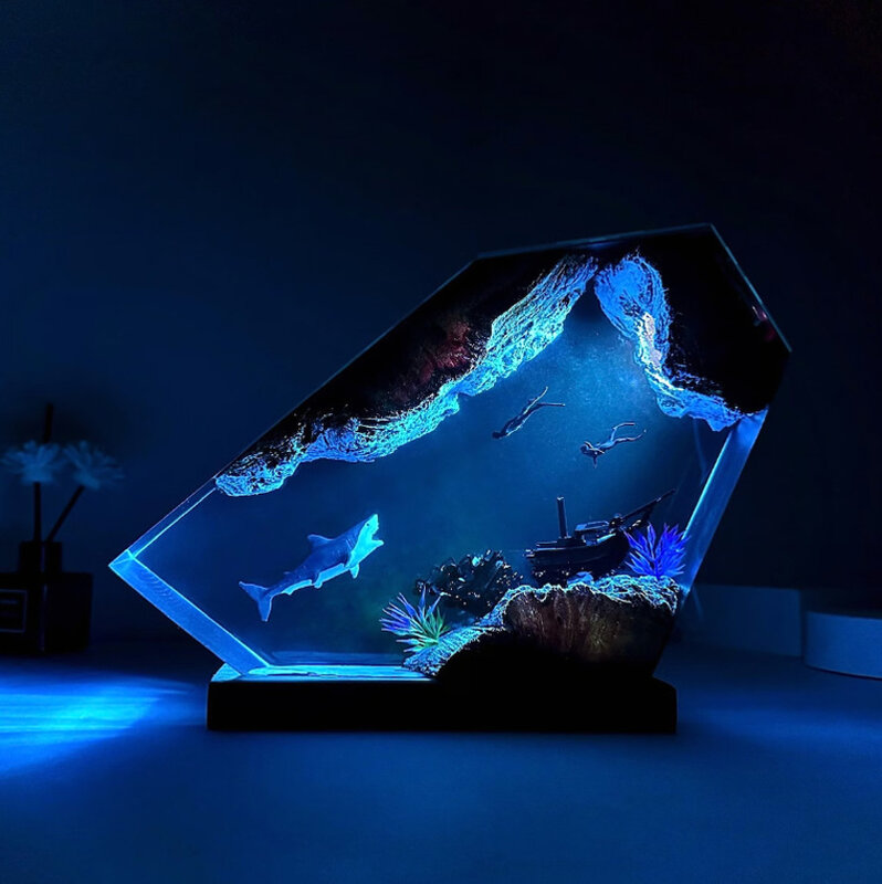 海の世界創造性樹脂テーブルライト、クリエイティブアートデコレーションランプ、サメ、日焼け止めテーマ、常夜灯、USB充電