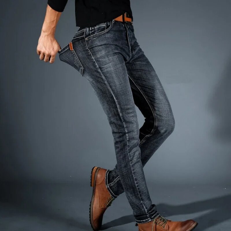 Jeans da uomo elasticizzati in stile europeo americano di moda pantaloni in Denim da uomo di lusso Slim Straight Deep Blue Gentleman Size 28-40 pantaloni