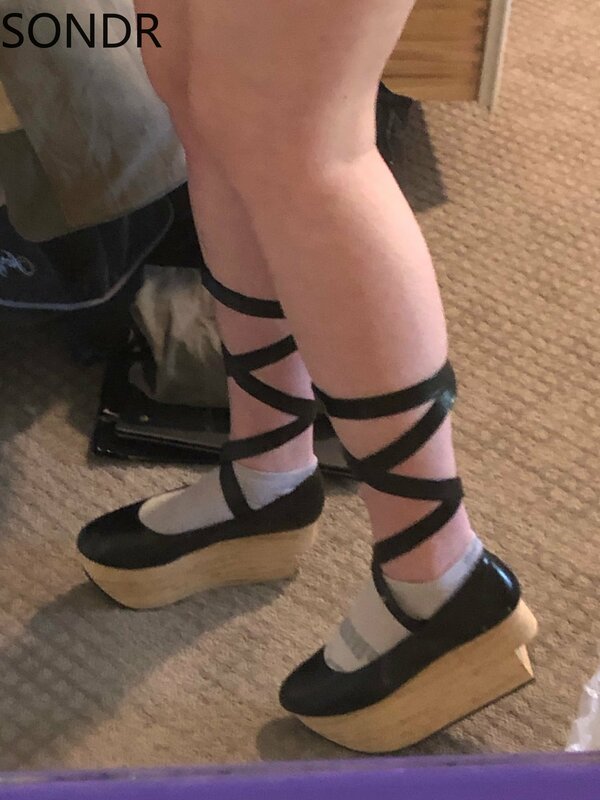 Zapatos de plataforma con diseño de caballo balancín para mujer, Sandalias de tacón alto con tiras cruzadas, enredaderas, estilo japonés Harajuku, para Halloween, 2023