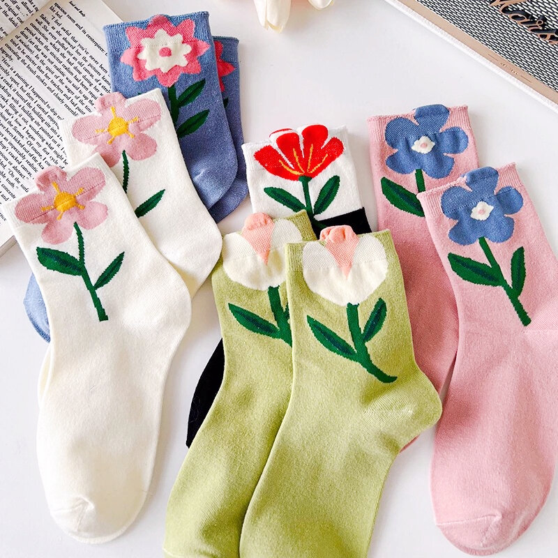 1 par de meias femininas japonês estilo coreano dos desenhos animados flor doce cor harajuku kawaii meados do tubo meias respirável casual curto meias
