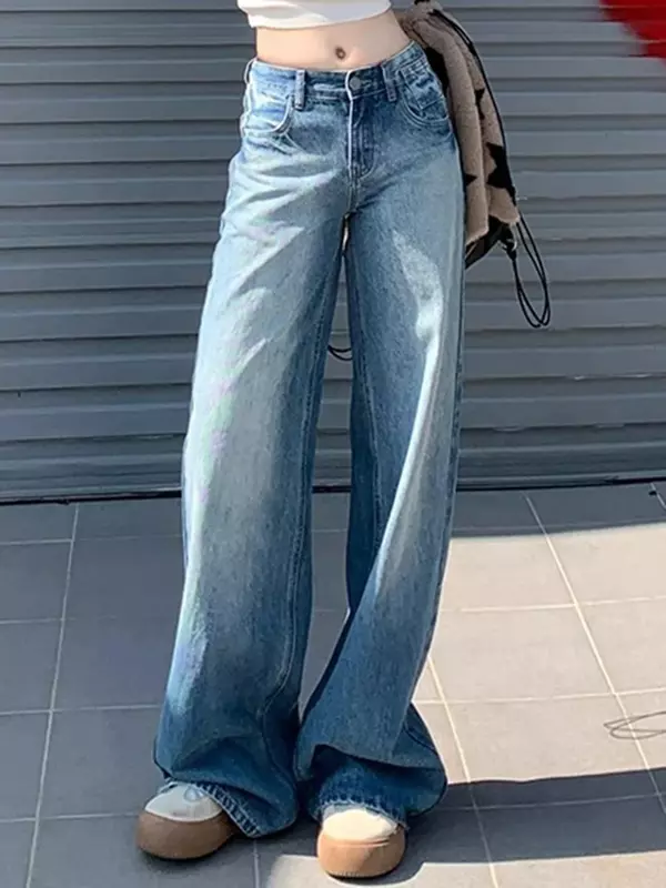 Semplici pantaloni larghi da strada classici femminili a gamba larga primavera Vintage moda lavati di base a figura intera Casual Jeans dritti da donna