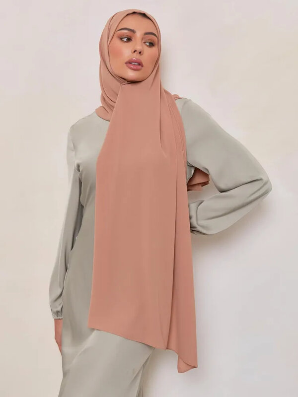 Непрозрачные Сатиновые шифоновые хиджабы для мусульманских женщин, длинные однотонные хиджабы однотонного цвета, исламский головной платок
