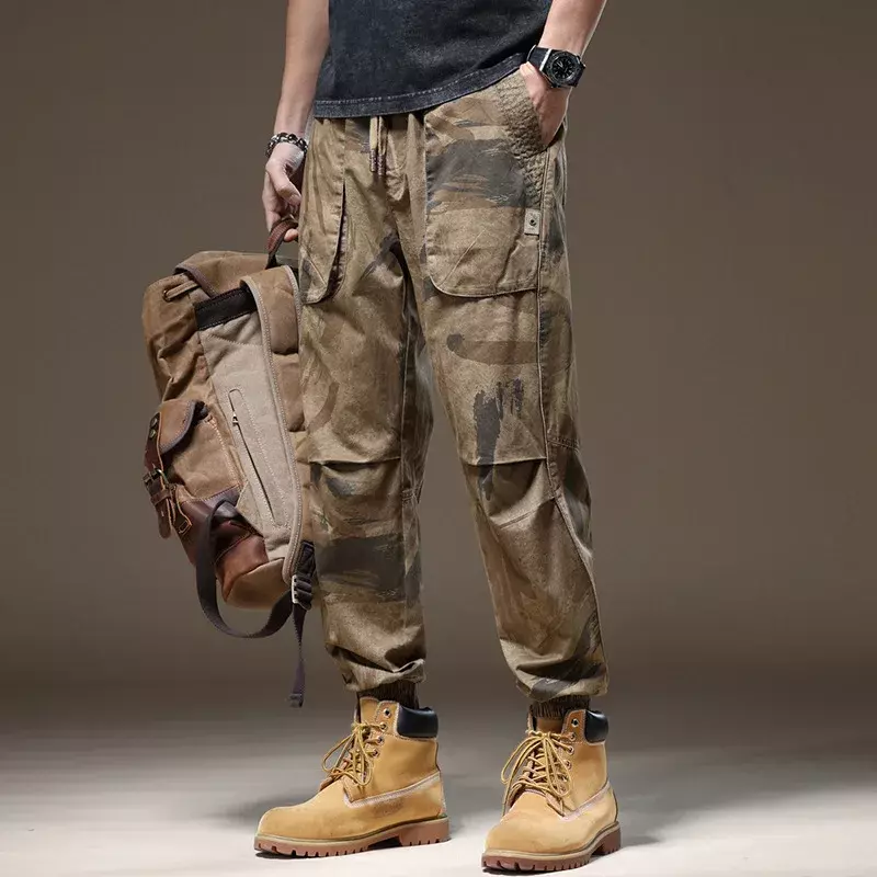 Мужские камуфляжные брюки, новинка 2024, модные уличные универсальные красивые повседневные брюки с большими карманами и завязкой на щиколотке