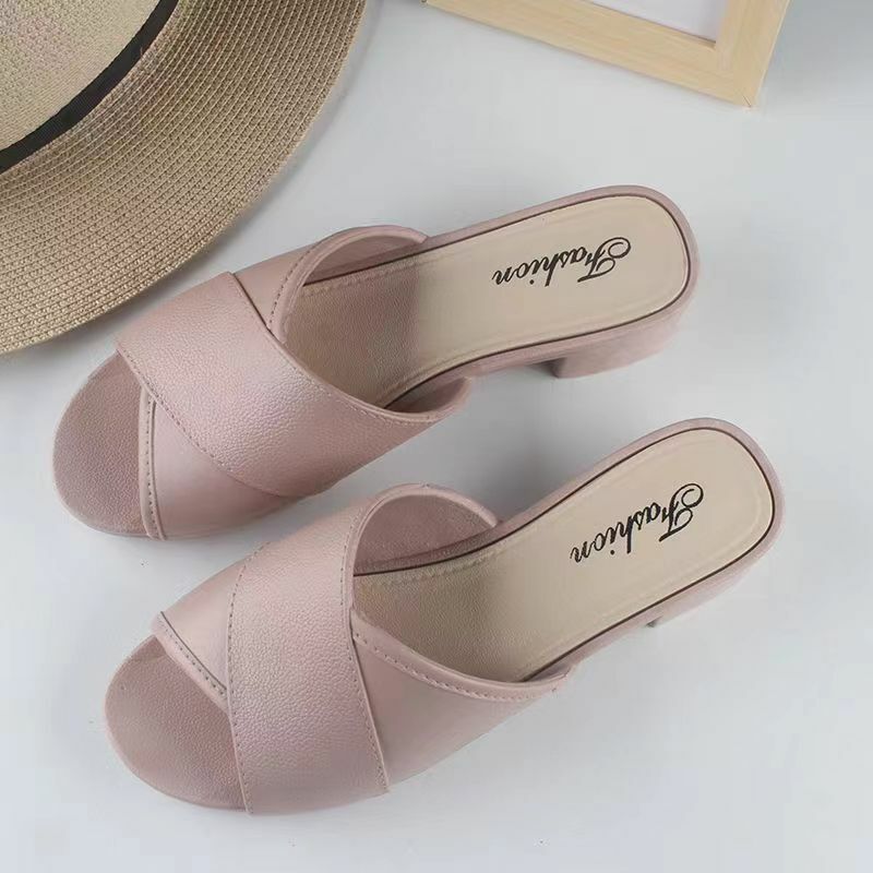 New Women's Summer One Word Square Heel Slippers Free Shipping Soft Sole Non Slip Home Slippers Outdoor Slippers Mom's Slippers