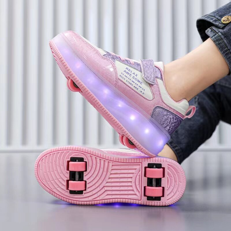 Sepatu roda LED anak-anak, sneaker lampu LED mode pengisian daya USB untuk anak laki-laki dan perempuan dengan deformasi empat roda