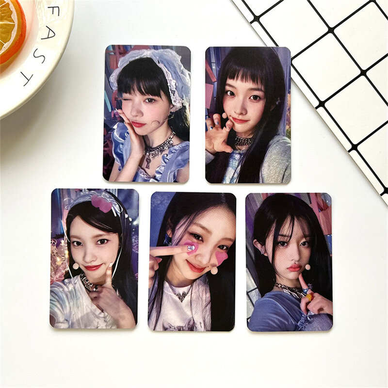 Tarjeta especial Kpop ILLIT, tarjeta de Debut de estilo coreano, Impresión de doble cara, tarjeta recubierta, Wonhee, Moka, Minju, regalo de colección de fanáticos, 5 piezas por juego