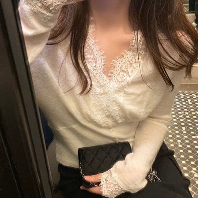 White Lace Long Sleeved Mesh Bottom Sweater 2023 Autumn New V-Neck Fashion Sweater Women's Loose Sexy Casual Pullover Sweater