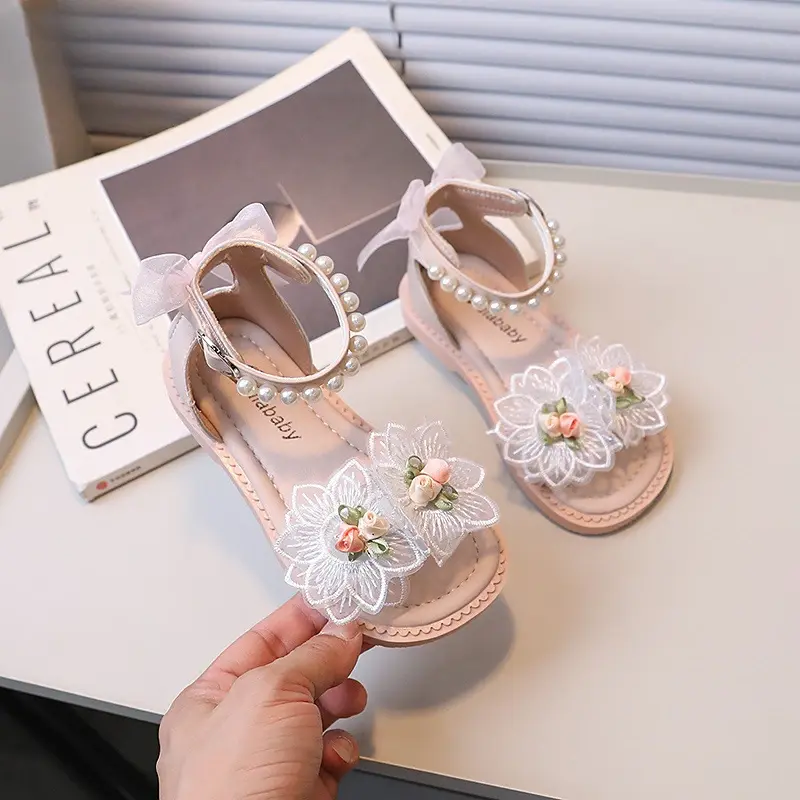 Sandal anak musim panas elegan, sepatu sandal anak perempuan, sepatu kasual anak-anak manis, sandal bunga putri, sandal Flat Roman, serbaguna