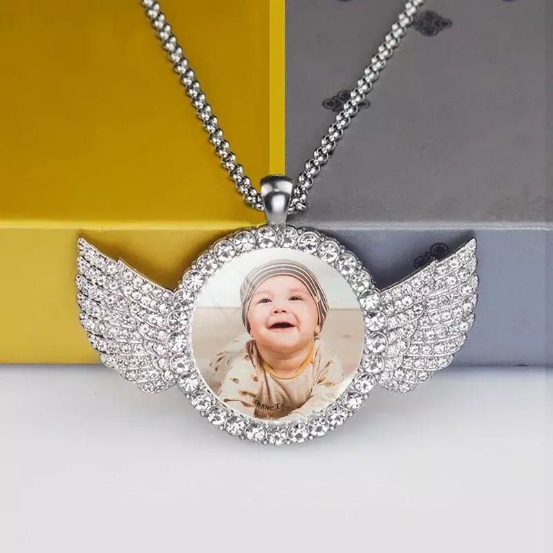 Niestandardowe skrzydła anioła wisiorek zdjęcie dziecka z długim łańcuchem naszyjnik ze strasu spersonalizowane szkło obraz kopuły spersonalizowana biżuteria