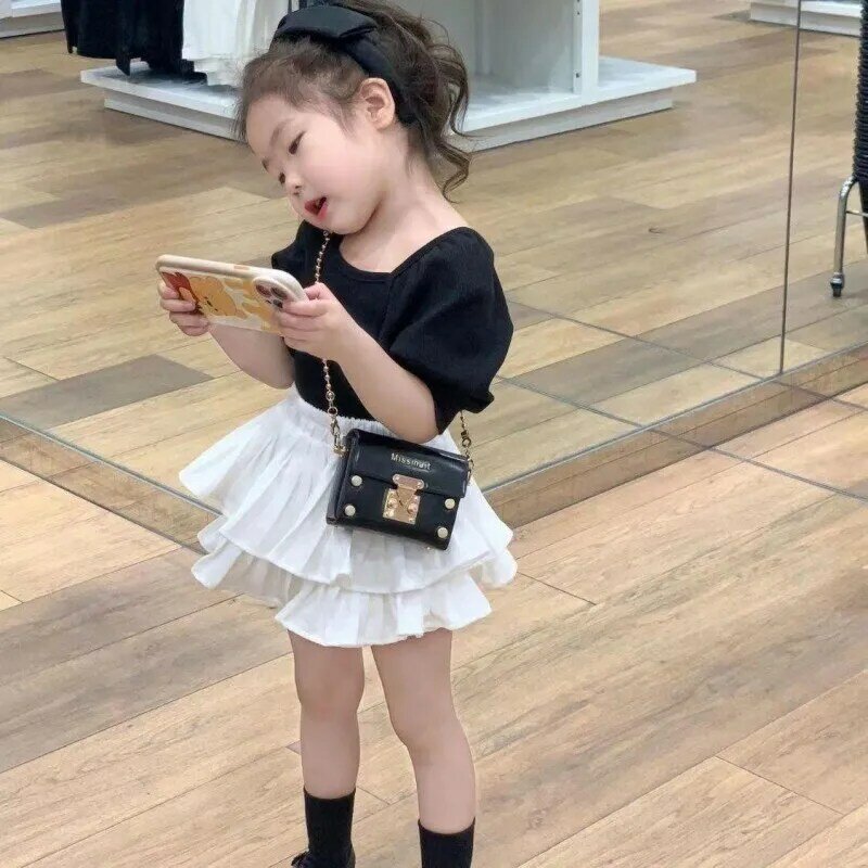 귀여운 소녀 치마 세트, 한국 버전, 여름 신상 패션, 2023 키즈 의류 세트, 블랙 티셔츠, 화이트 스커트, 코튼