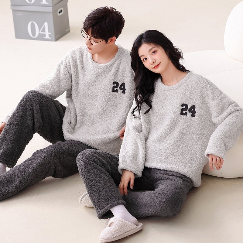 Conjunto de pijama coreano para Hombre y mujer, ropa de dormir suave y cálida, de color liso, para parejas, Invierno
