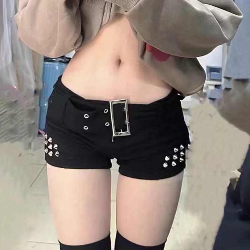 Shorts de rebites jeans para mulheres, moda americana retrô Harajuku, gótica punk, tirinhas estudantis, moda primavera e verão, 2024