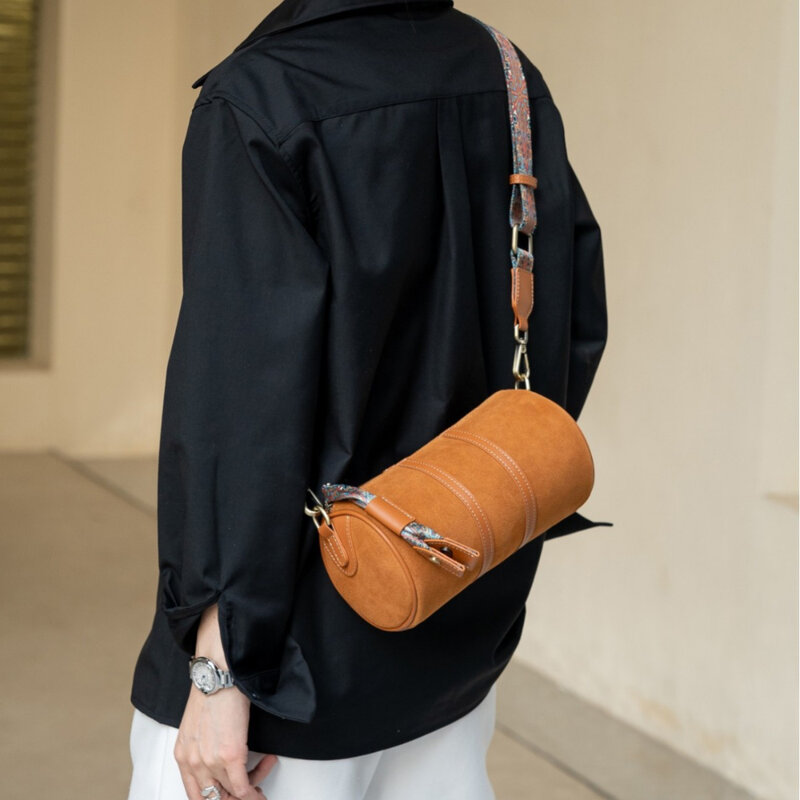 Tas tangan kulit kapasitas besar, tas selempang silinder kulit lapisan atas tas bahu kulit sapi untuk wanita tas bantal tas kecil