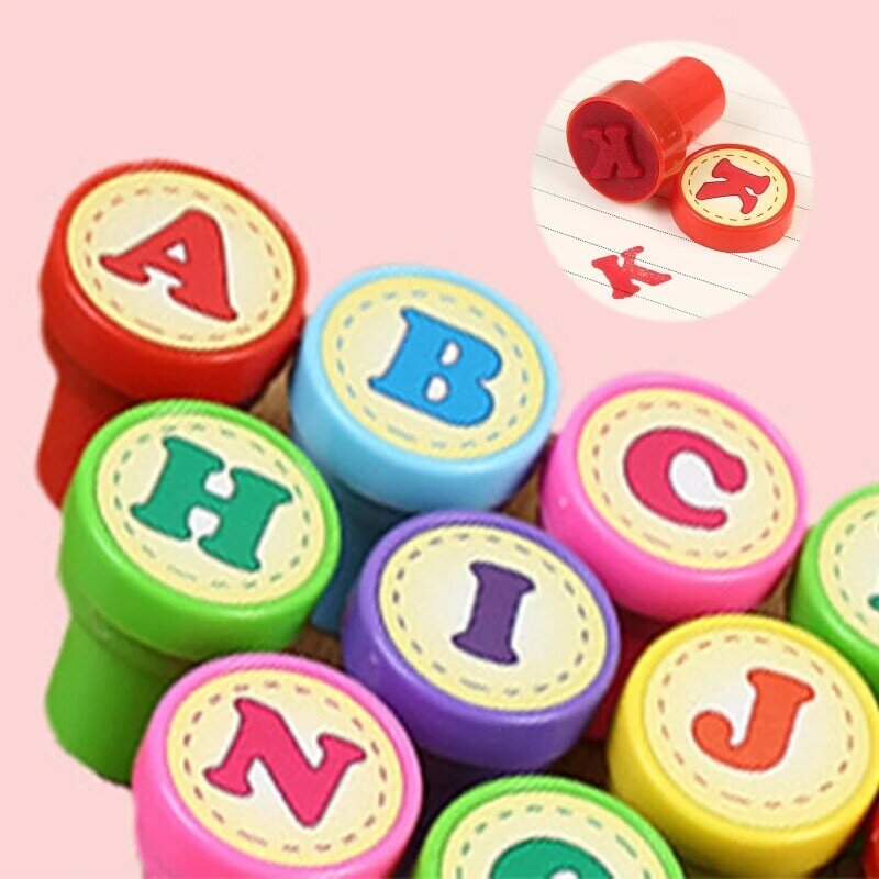 Sellos educativos del alfabeto para niños, juego de sellos redondos de 26 piezas para aprendizaje y álbum de recortes con almohadilla de entintado