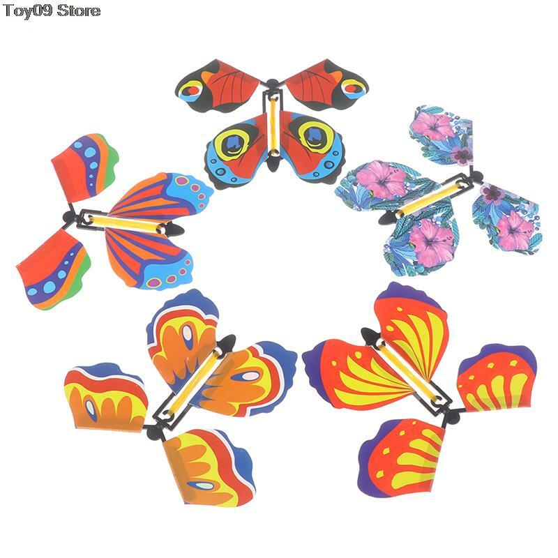 Magic Butterfly Flying Card Toy com mãos vazias, Adereços mágicos do casamento, Truques ao ar livre, Cor aleatória, 1 Pc, 5 Pcs, 10Pcs