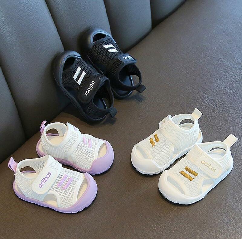 Scarpe estive per bambini Designer ragazzi ragazze antiscivolo maglia con suola morbida comode scarpe da ginnastica Casual sandali per bambini scarpe da passeggio