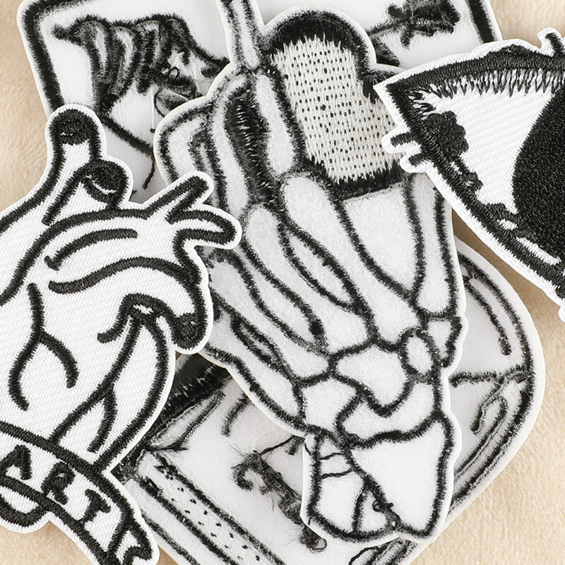 Hot Punk Stickerei Patch DIY Aufkleber Eisen auf Patches Abzeichen Stoff Emblem selbst klebende Kleidung Jacke Hut Hosen Jean Zubehör