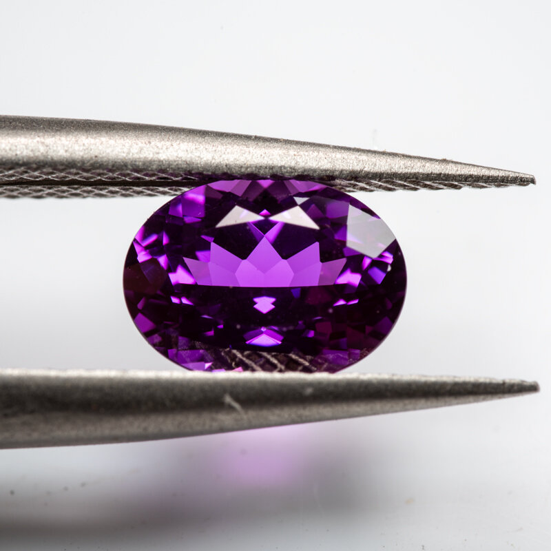 Labor gewachsen Saphir ovale Form lila rote Farbe Charms Edelsteine Perlen DIY Schmuck Herstellung Material wählbar Agl Zertifikat