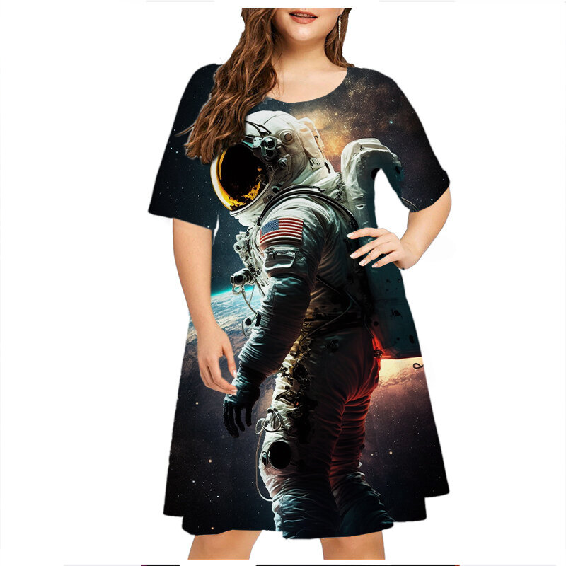 Платье женское свободного кроя с коротким рукавом и принтом астронавта