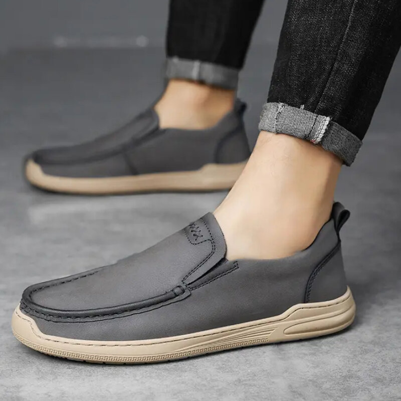 Sepatu pantofel Retro pria, Sneaker Jalan kasual warna Solid, bawahan tebal Anti slip, luar ruangan, berkendara, datar