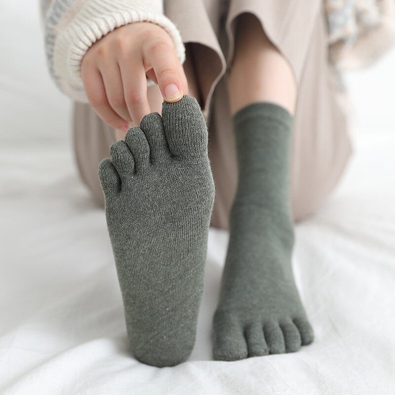 Calcetines cortos de algodón para mujer y niña, medias elásticas suaves y transpirables con dedos de los pies, Harajuku, 6 pares por lote, gran oferta