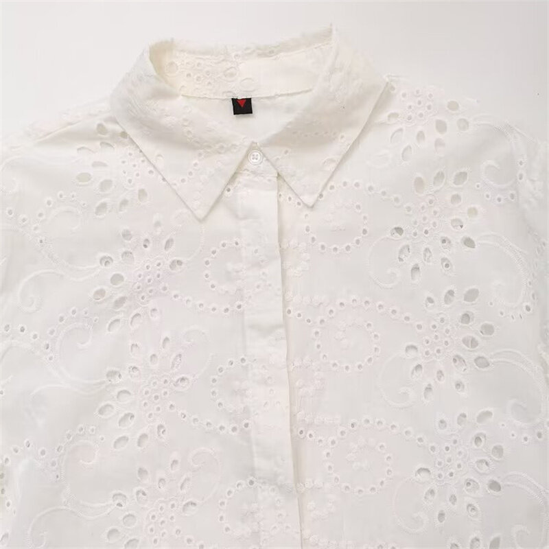 KEYANKETIAN 2024 nowość damskie bluzki z wycięciami z haftem na wakacje z pojedynczym prosta koszula bluzką