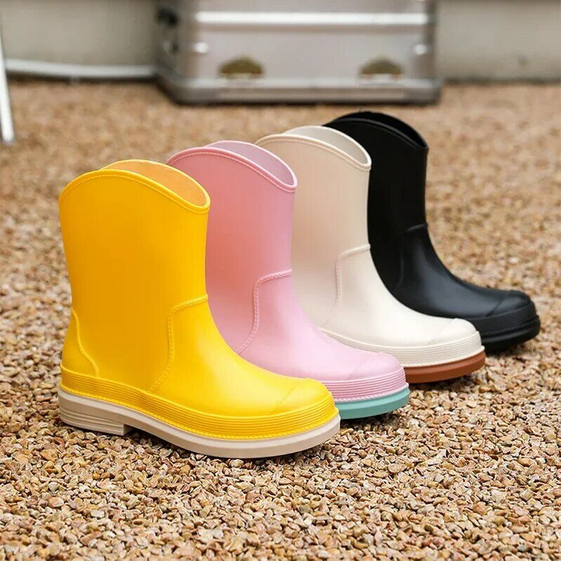Sepatu bot hujan wanita, sepatu bot anti air musim semi/musim gugur Pvc panjang tumit rendah Slip-on Solid mode Non-slip 2024