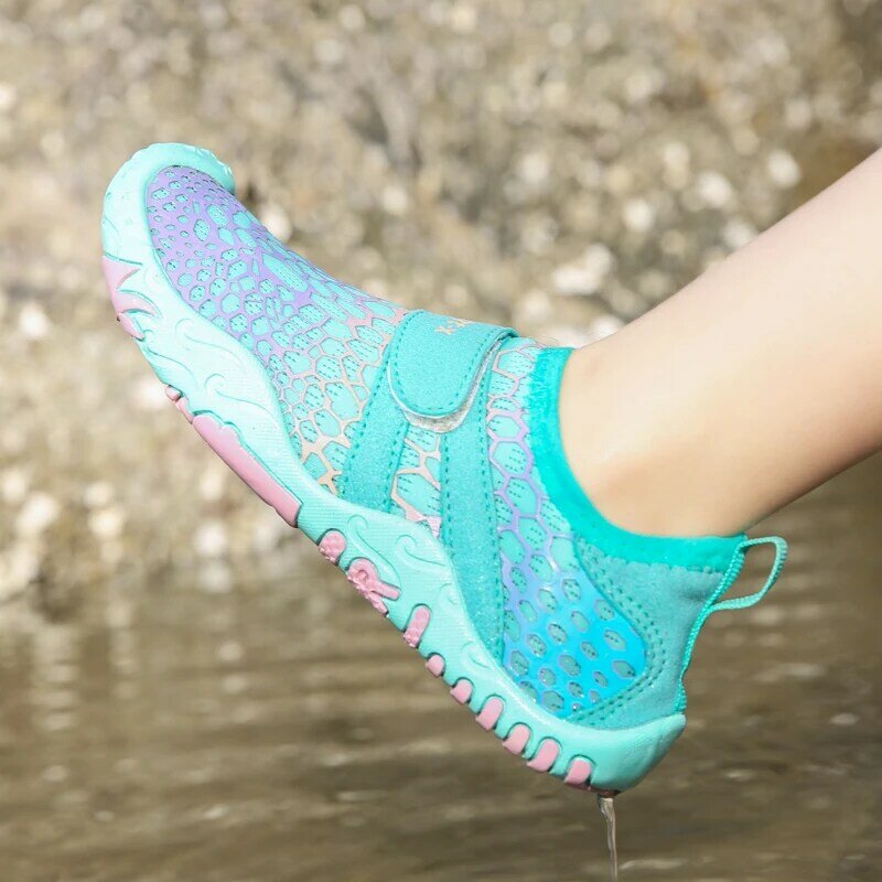 Nuove scarpe da corsa per sport all'aria aperta per studenti scarpe per sport acquatici ad asciugatura rapida a piedi nudi scarpe da spiaggia a monte scarpe da nuoto