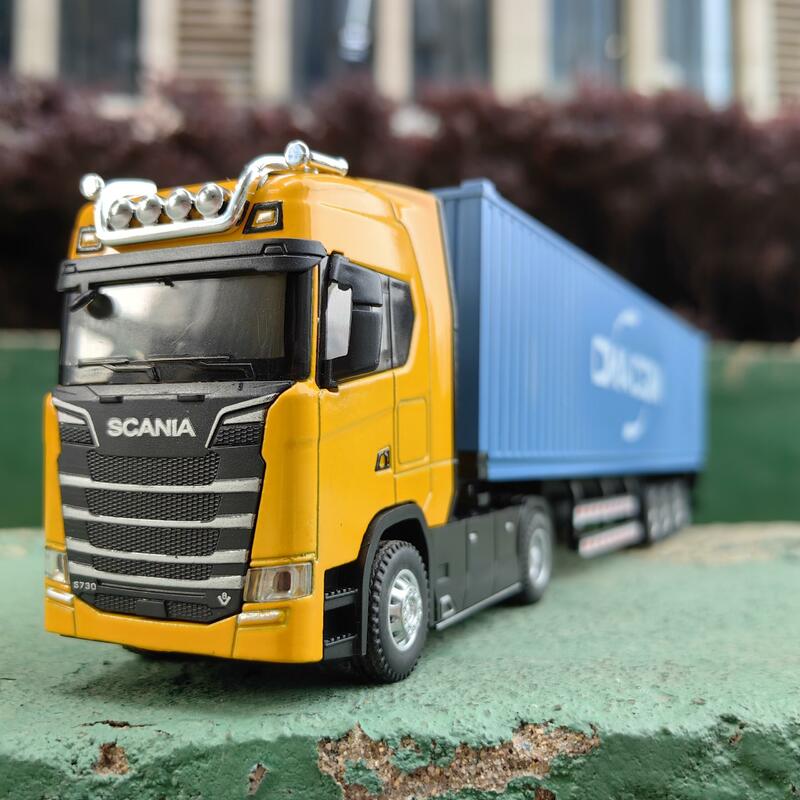1/50 simulasi truk mainan besar Model mobil paduan Diecast transportasi wadah kendaraan mobil untuk hadiah dengan suara cahaya tarik kembali