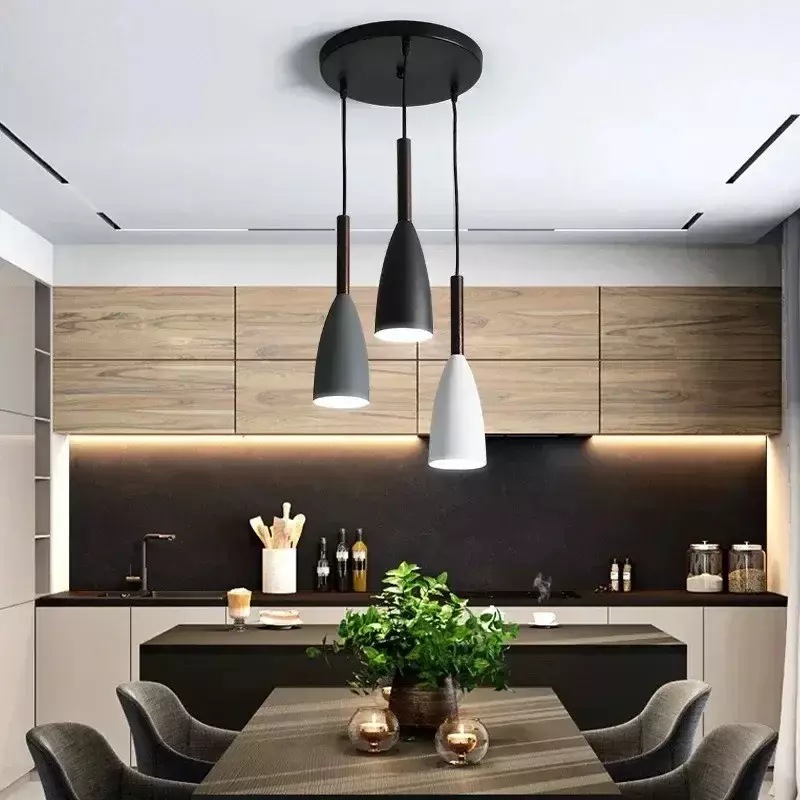Candelabro minimalista moderno nórdico, luz de hierro forjado de tres cabezas, Macaron negro, blanco y gris, iluminación con personalidad para restaurante