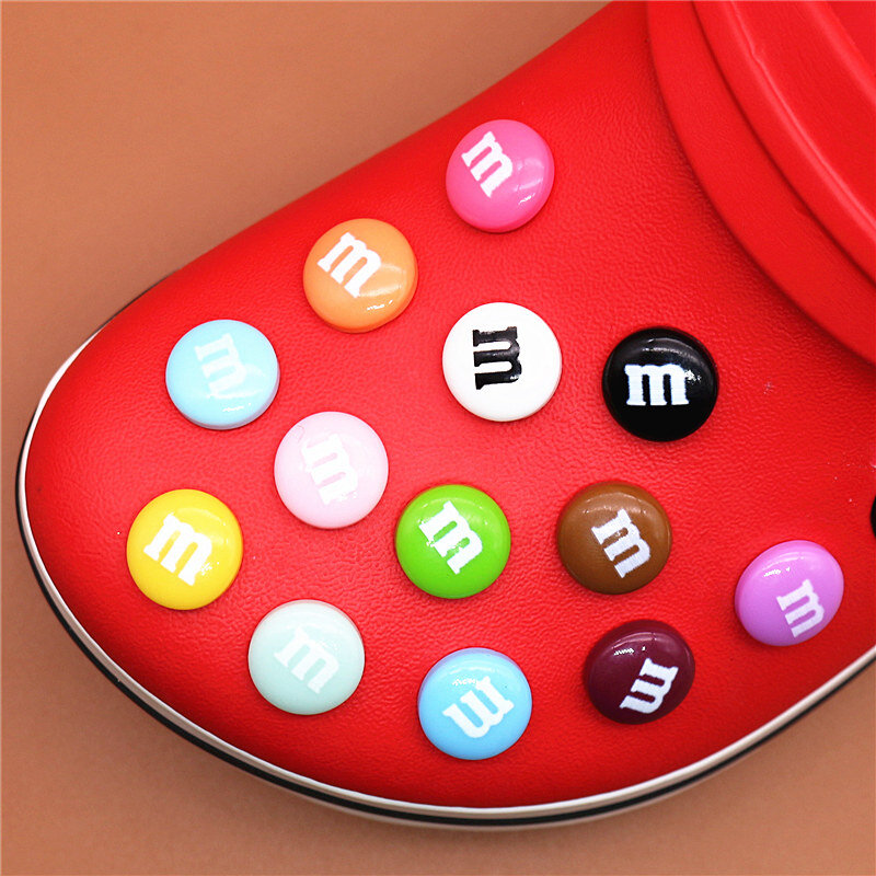 1pcs Novel Single Sale Chocolate Candies Shoe Charms Accessories Simulation Rainbow Beans Shoe Pin Decorations fit Kids Xmas