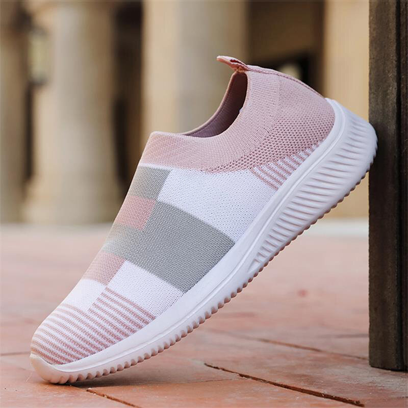 Sneakers Fashion Women Slip On Sneakers For Women Breathable Shoes Woman Sneakers Plus Size Ladies Vulcanize Shoes Tennis Female