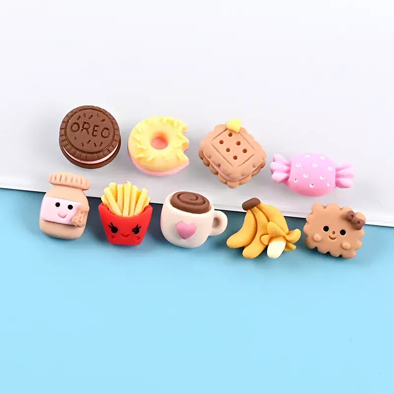 10 pz Mini carino simulazione caramelle biscotti ciambelle schiena piatta resina Kawaii cibo finto mestiere accessori per capelli fai da te cassa del telefono Decor