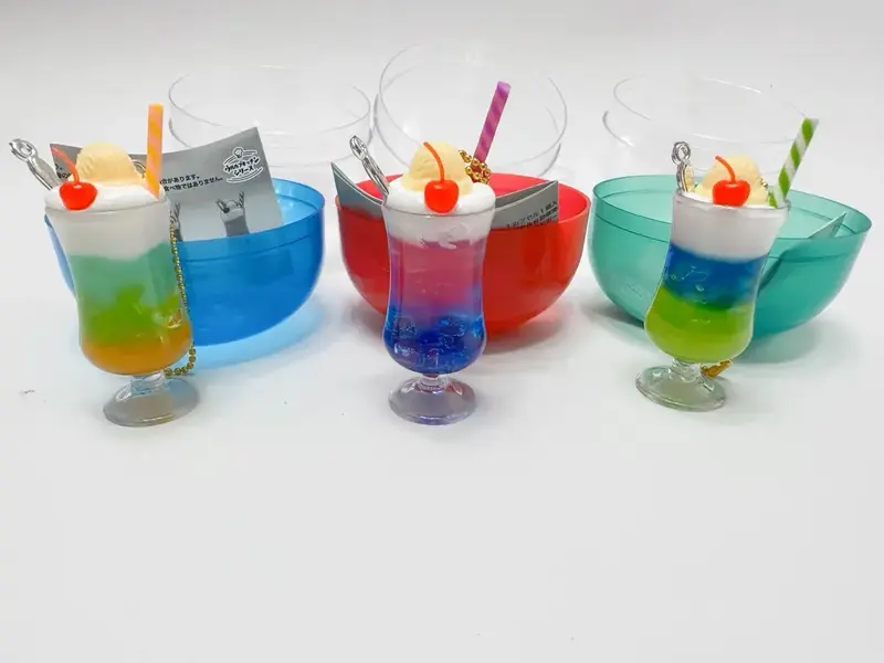 Kapsel Spielzeug kreative Lebensmittel Spielzeug kühles Getränk Eis Topping Soda Miniatur Simulation Lebensmittel Schlüssel bund Tasche Zubehör