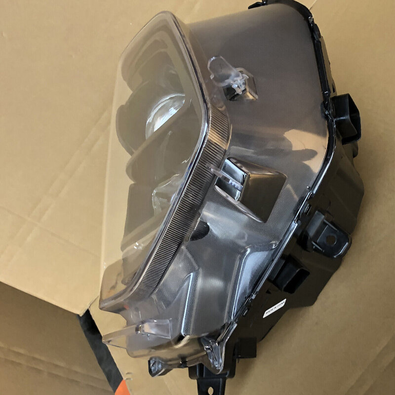 Luz antiniebla halógena para coche, lámpara de señal de giro de parachoques delantero para Hyundai Santa Fe 2019 2020, 92102S2000 92101S2000