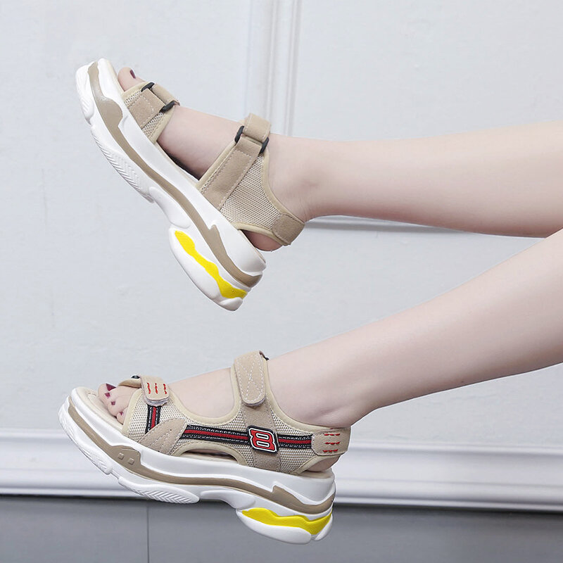 Sandalias de plataforma para mujer, zapatos informales a la moda, de gladiador de colores mezclados, para playa, novedad de verano, 2024