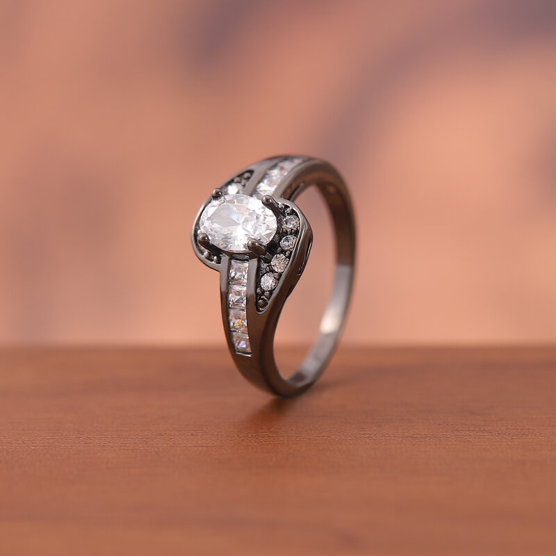 ยุโรปและสหรัฐอเมริกาขายร้อน Inset สีขาว Zircon แหวนแฟชั่นสีดำแหวนทองสำหรับผู้หญิง