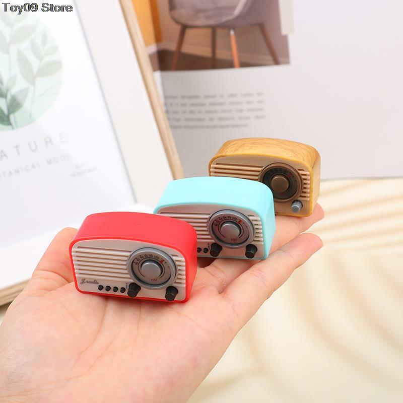 Radio en miniatura para casa de muñecas Blyth, modelo grabador de cinta, accesorios de decoración de muebles, bonito juguete, escala 1/12, 1 unidad