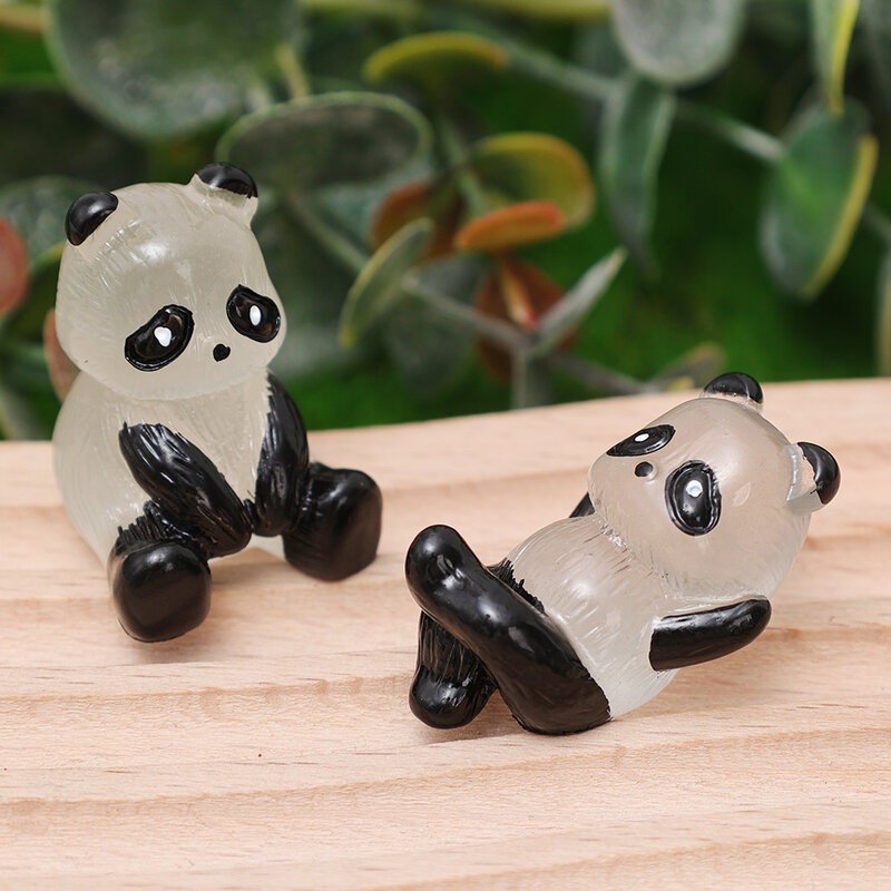 1-5 szt. Śliczne żywiczne Panda świecące w ciemności zabawki DIY ręcznie robione mikro element dekoracji krajobrazu wisiorki trójwymiarowe nocne dekoracje świetlne