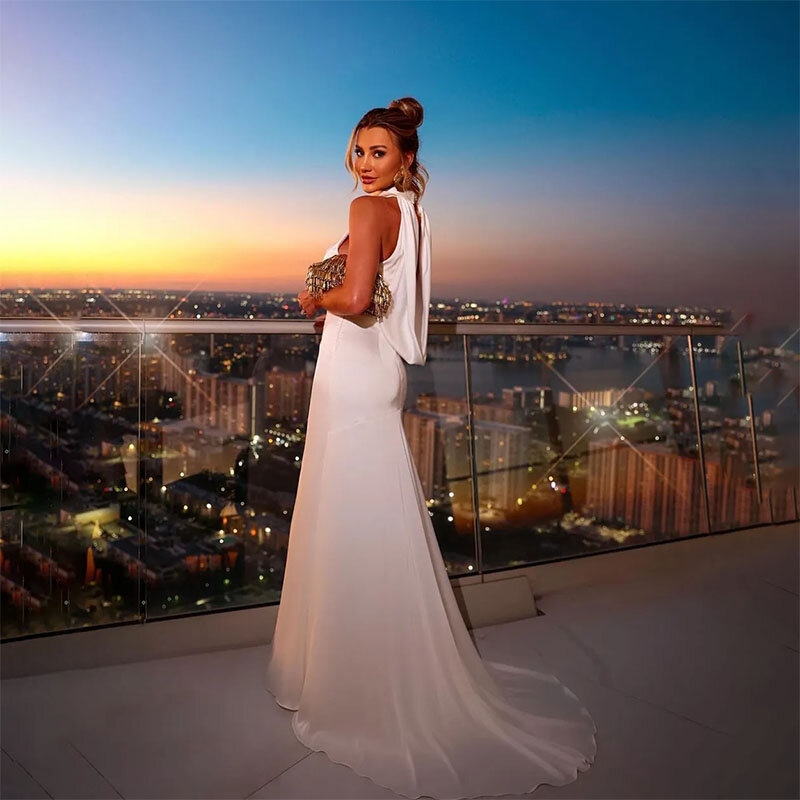 Женское вечернее платье со шлейфом It's yiiya, белое платье с открытой спиной и лямкой на шее на лето 2019