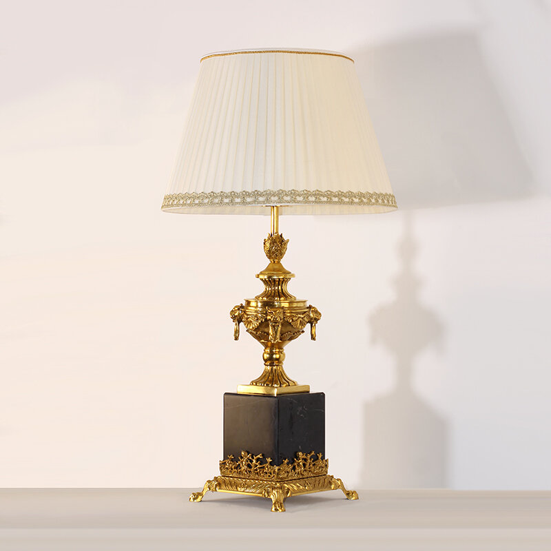 Jewellerytop home deco 2021 european style table lamps luxury bedside table light retro gold brass lamps
